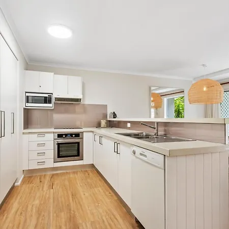 Sunset Cove Noosa Aparthotel Noosaville Exterior photo
